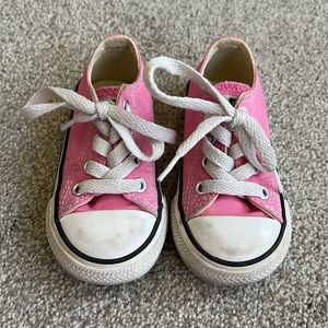 Pink converse Sz 5